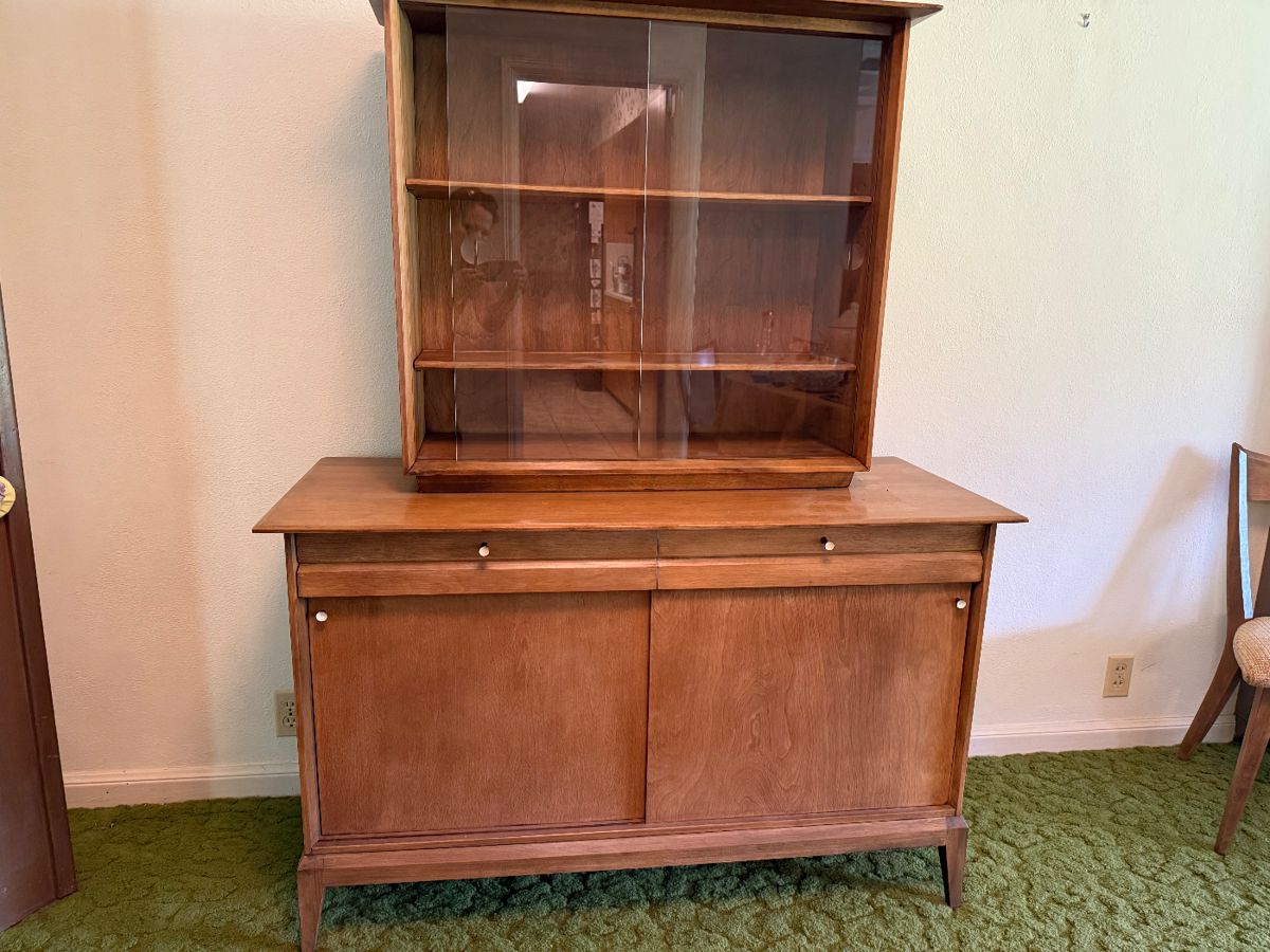 Heywood Wakefield Cadence china cabinet