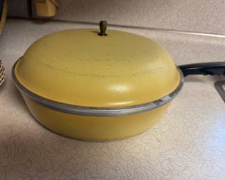 Club aluminum covered skillet