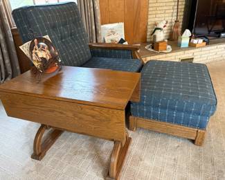 Ranch Oak club chair and ottoman
Ranch Oak Drop Leaf side tables