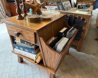 Ranch Oak magazine tsble