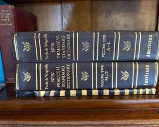 Desk set Dictionary