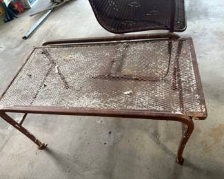 Vintage Lloyd Loom patio table
