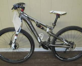 2012 Trek Rumblefish Mountain Bike w/Fox Racing Shocks - Cost over 2,500.00 New