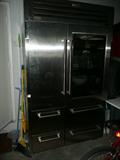 SUB-ZERO REFRIGERATOR/FREEZER IN EXCELLENT CONDITION.
SOLD