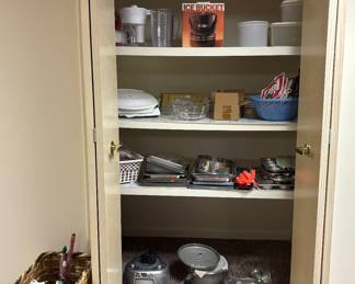 Kitchenware and small appliances
