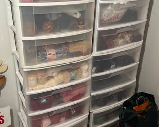 18 drawers of yarn