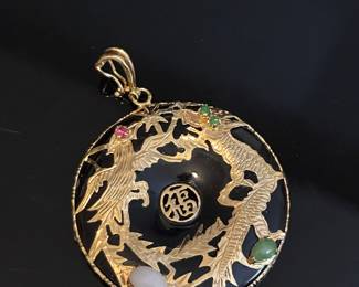 Stunning dragon / phoenix pendant 