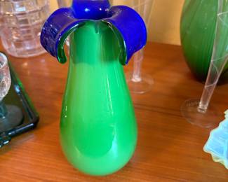 Art glass vase