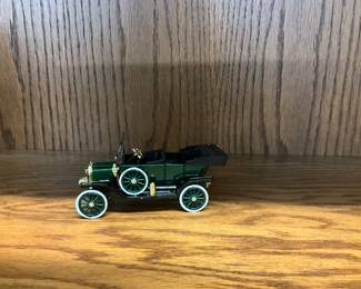 National Motor Museum Die Cast 1910 Ford Model T "Tin Lizzie" Car