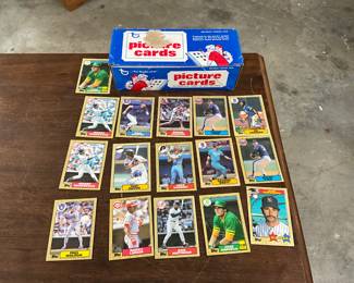Topps 1987 Baseball Trading/Picture Cards 