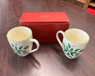 Lenox Holiday Christmas Hot Chocolate Mugs