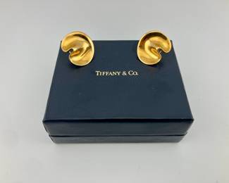 Tiffany & Co 18k gold Elsa Peretti Fortune cookie earrings.