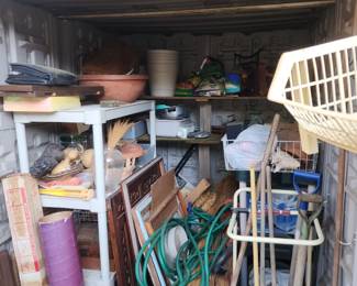 Storage Shed ready for pickers!