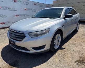 450  2016 Ford Taurus 