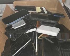 2655  Over 25 Iphones 