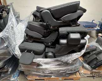 2510  11 Car Seats on Pallet 