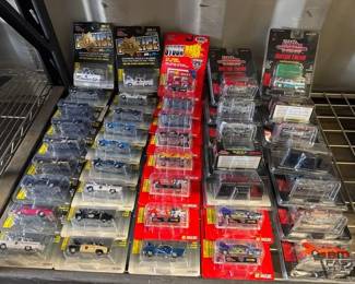 4056  NEW 40 Die Cast Cars 
