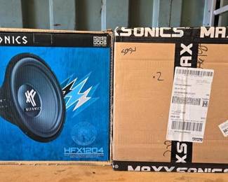 3058  2 NEW Hifonics 12 Sub Woofer 