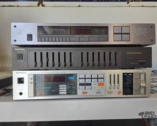 2010  3 Shynthesized Tuner, Receiver  Equalizer 