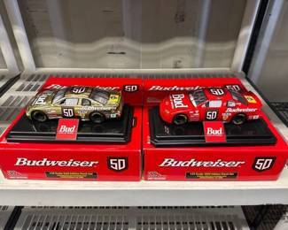 4051  NEW 4 124 Scale Racing Champion Budweiser Die Cast Cars 