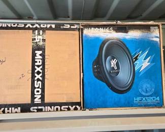 3052  2 NEW Hifonics 12 Sub Woofer 