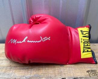 1864 Muhammad Ali Everlast Left Hand Signed Boxing Glove