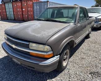 520 1998 Chevrolet S10 Pickup Truck