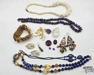 1004  Costume Jewelry 