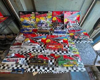 3546  NEW Racing Champions Team Transporter Collection 