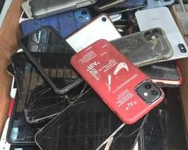 2654  Over 20 Iphones 