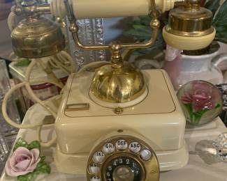 Another Antique telephone