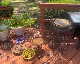 Gardening accessories