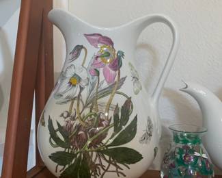 Water pitcher and bad vase