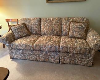 VINTAGE KEY CITY SOFA