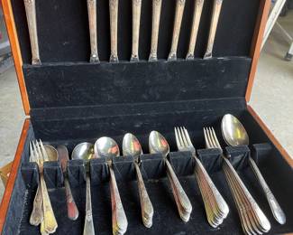 1847 Rogers Bros IS Adoration Silverplate Set-47 pcs in case