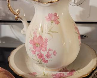 Pink piture and bowl