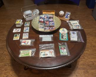 A Nice Collection Of Vintage Baseball Cards!