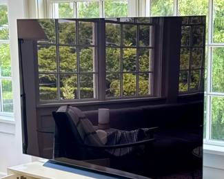 77" super thin smart tv