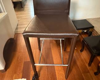 bar stools leather