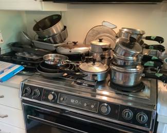Pots and pans and other metal bakeware