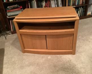 Oak tv stand with swivel top.  Presale $40