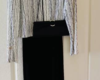 Need a new outfit for Gator's?