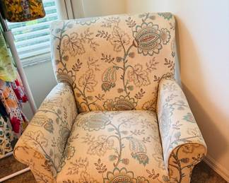 Husband chair while she shops. You're welcome.