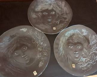 Set Of 3 Crystal Maidens Decorative Plates