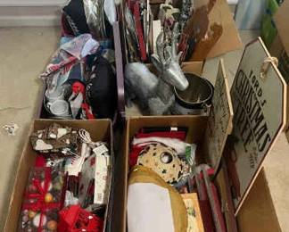 Miscellaneous Christmas Kitchen Home Decor Mystery Lot
