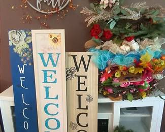 Patio Sign And Wreath Bundle