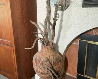 Rustic Decorative Pottery Vase and Lizard Wall Sculpture Set