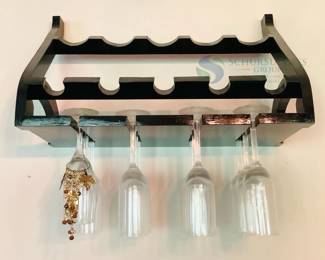 Black Wall-mounted Wooden Wine Rack