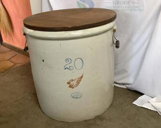 Red Wing 20 Gallon Stoneware Crock with Wooden Lid and Handles