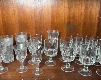 Clear Glassware Set - 15 Pieces, Various Designs